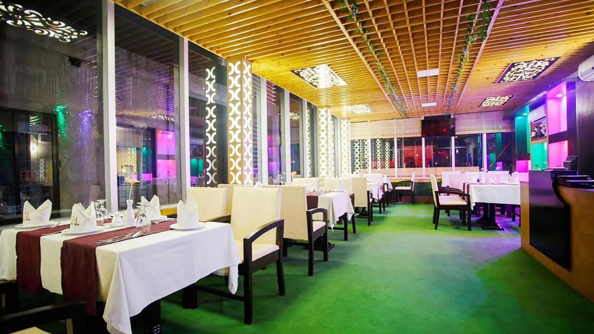 Hotel Luxury Inn Dhaka