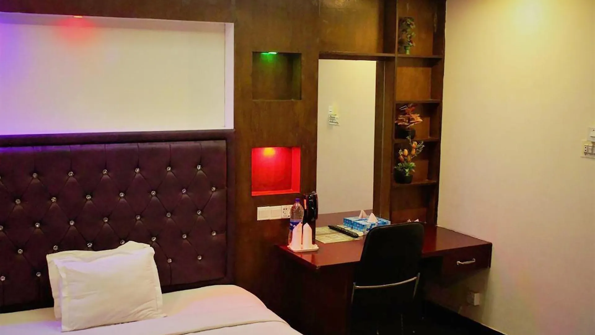 Hotel Luxury Inn Dhaka