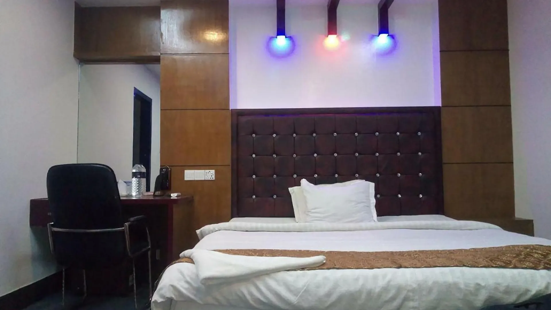 Hotel Luxury Inn Dhaka