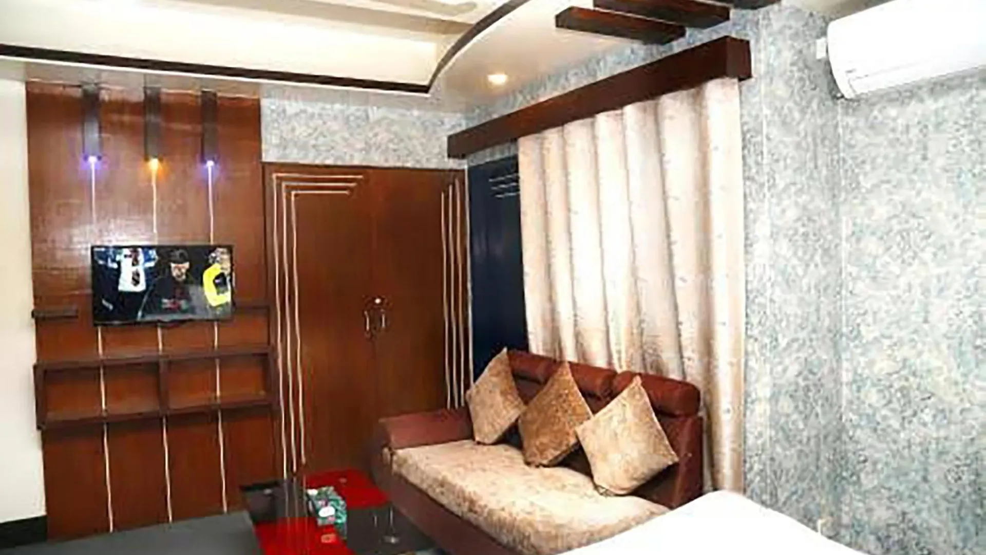 Hotel Luxury Inn Dhaka